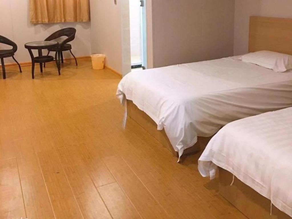 Greentree Inn Zhejiang Ningbo South Railway Station Express Hotel Exterior photo