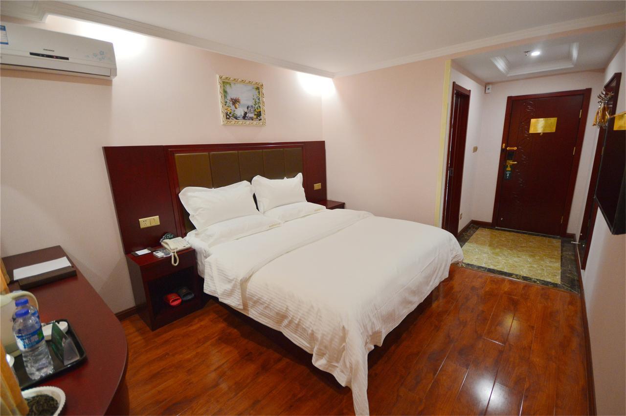 Greentree Inn Zhejiang Ningbo South Railway Station Express Hotel Exterior photo