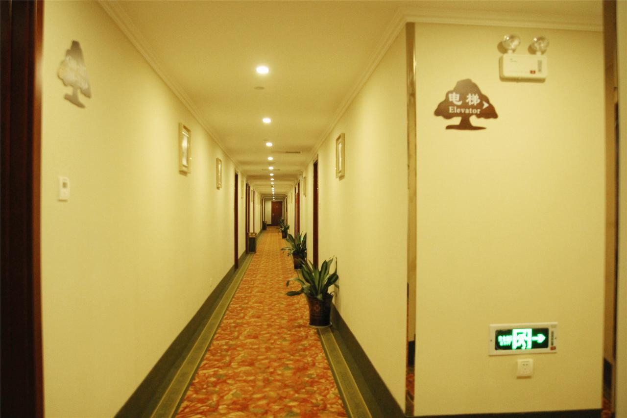 Greentree Inn Zhejiang Ningbo South Railway Station Express Hotel Exterior photo