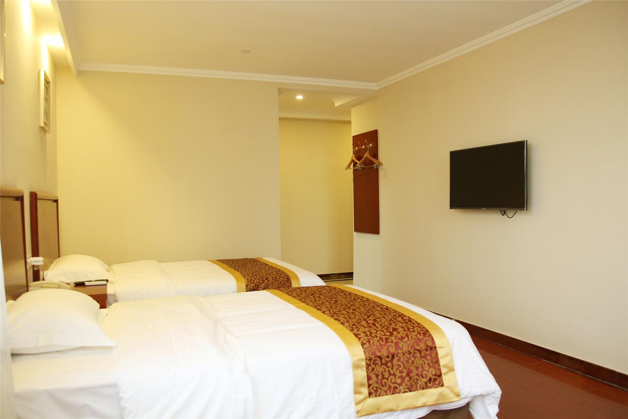 Greentree Inn Zhejiang Ningbo South Railway Station Express Hotel Exterior photo