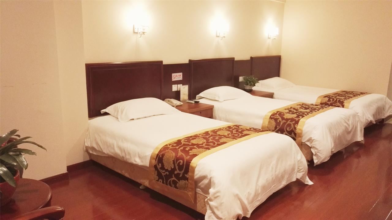 Greentree Inn Zhejiang Ningbo South Railway Station Express Hotel Exterior photo