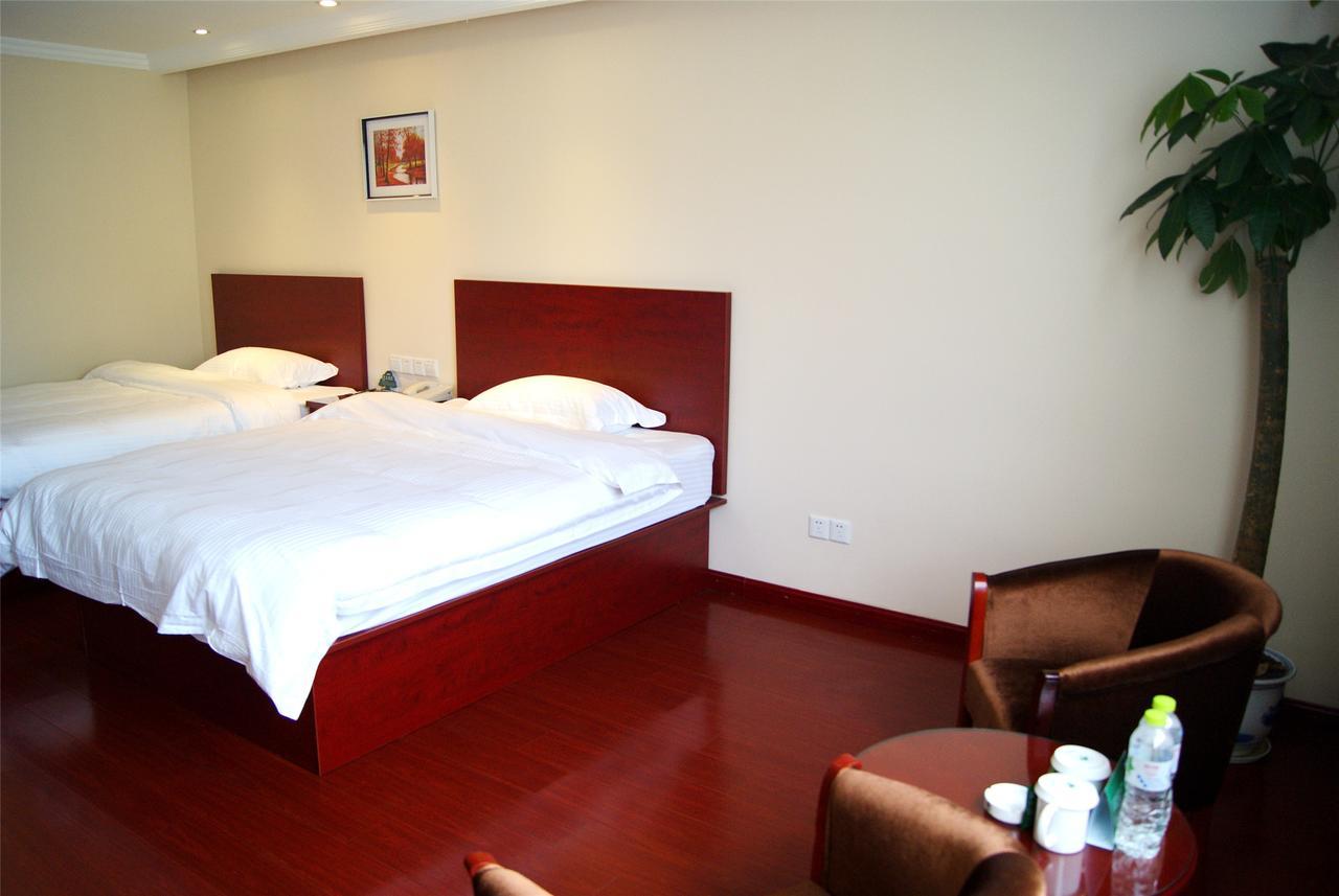 Greentree Inn Zhejiang Ningbo South Railway Station Express Hotel Exterior photo
